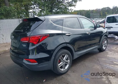 2017 Hyundai Santa Fe Sport 2.4L z USA, uszkodzony, nr VIN 5NMZUDLBXHH012930